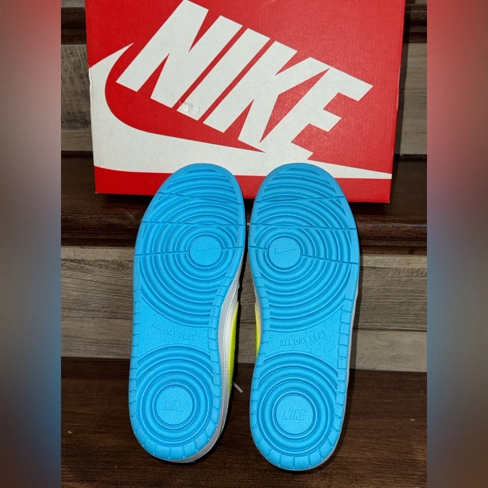 Cute 🥰 Nike Court Borough Low 2 GS /7Y 'White Baltic Blue Volt' Women's Size 8.5 - Picture 11 of 15